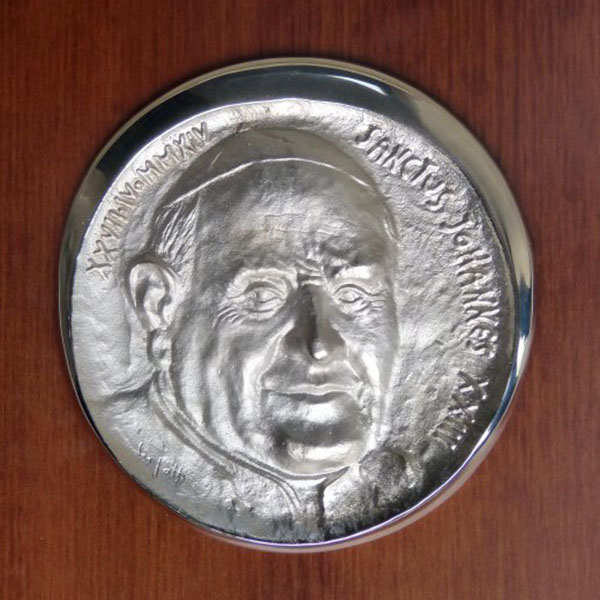 Papa Giovanni XXIII - Bassorilievo frontale